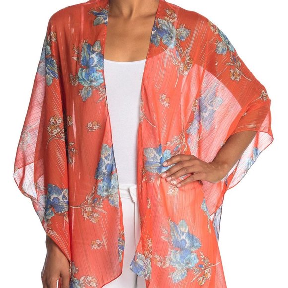 Vince Camuto Accessories - Vince Camuto BNWT one size metallic striped kimono